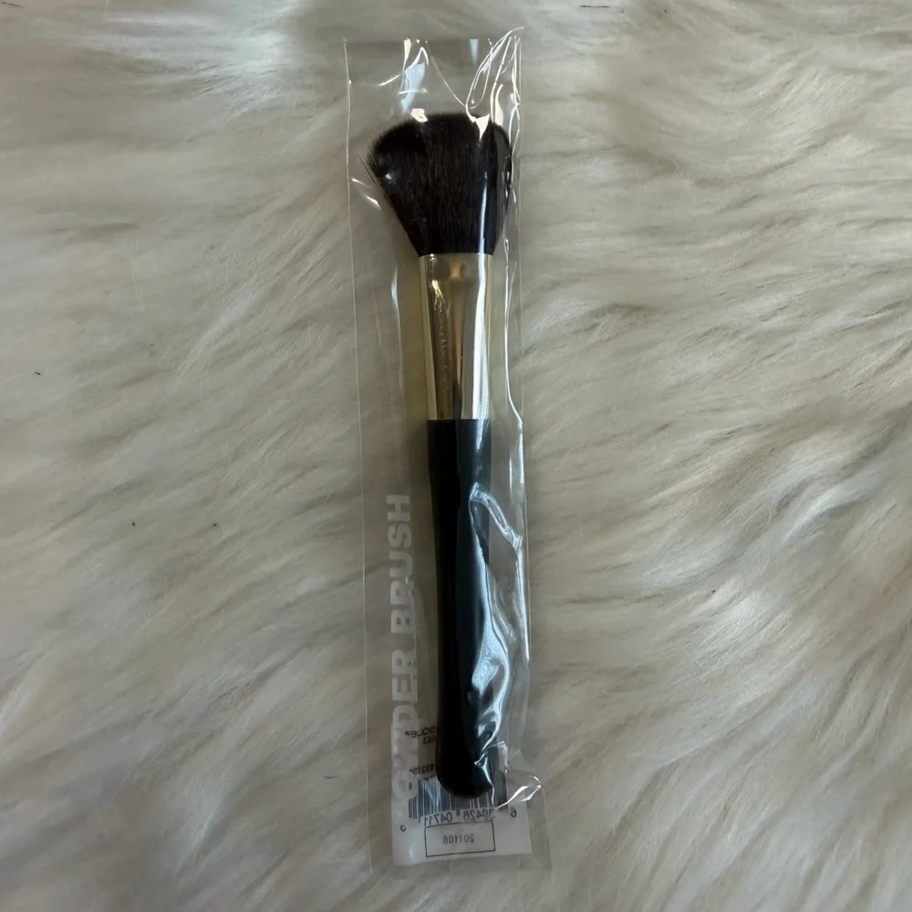 🩷5/$10🩷 Makeup Powder Brush with Black Handle